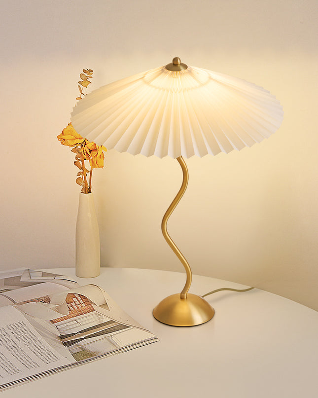 Kimphoria Modern Minimalist Fabric Brass Table Lamp