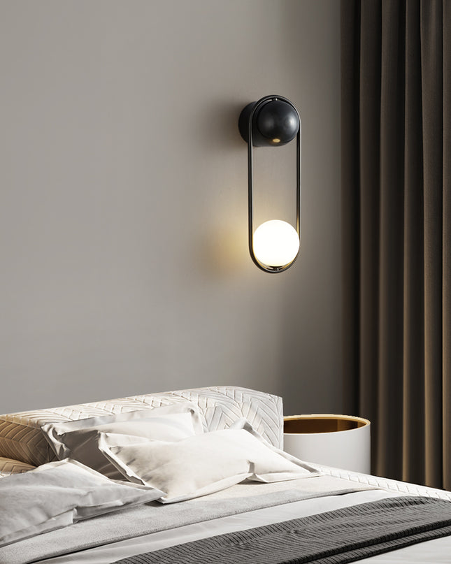 Kimphoria Modern Minimalist Brass / Matte Black Wall Sconce