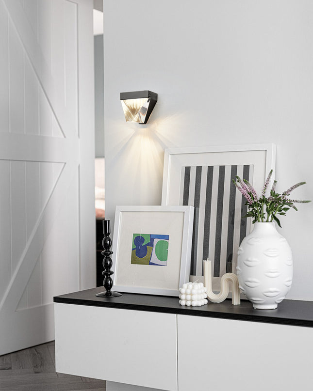 Kimphoria Modern Minimalist Crystal Brass / Blacken Gold Wall Sconce