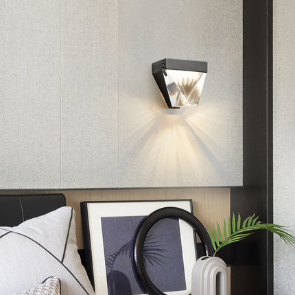Kimphoria Modern Minimalist Crystal Brass / Blacken Gold Wall Sconce